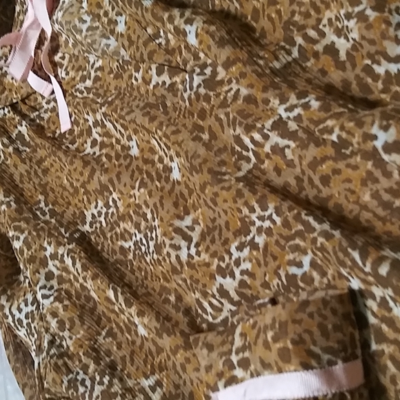 NWOT. PAIGE animal print top. - Picture 14 of 15